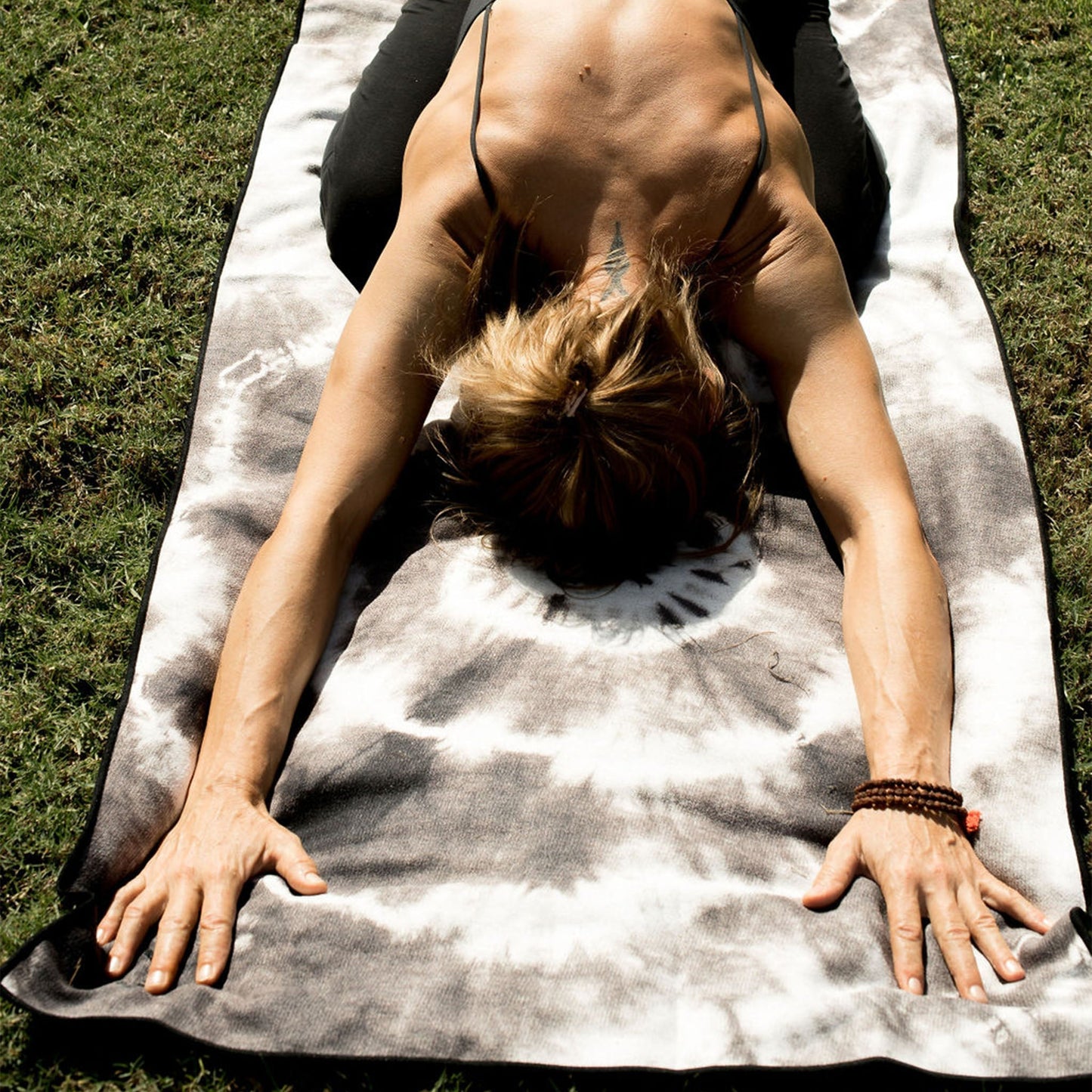 Original Towel: Tie-Dye Black and White