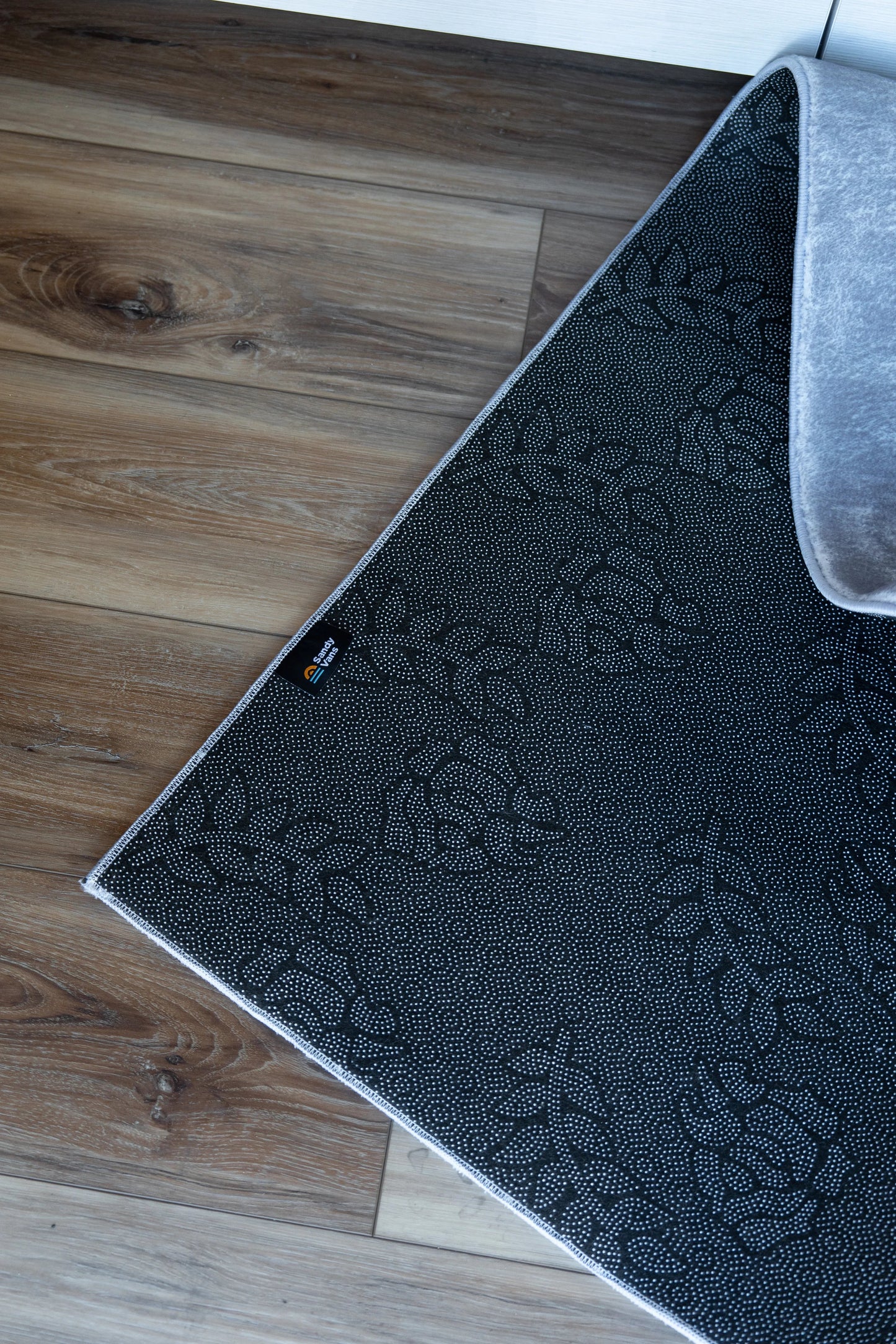 SV L-Shaped Sprinter Van Washable Rug