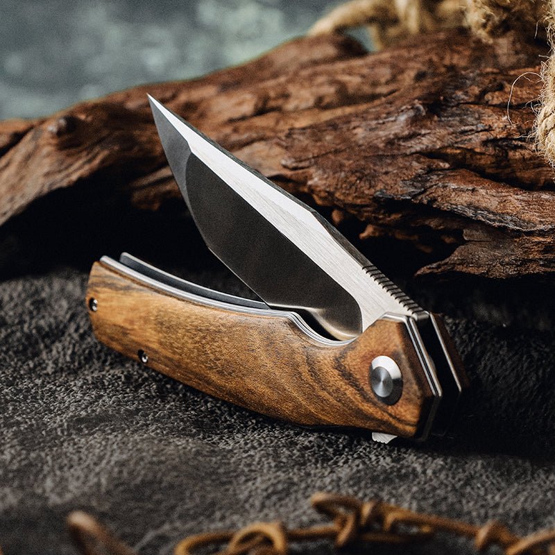 Polaris D2 Steel Pocket Knife with Exotic Sandal Wood Handle