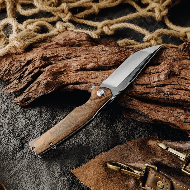 Polaris D2 Steel Pocket Knife with Exotic Sandal Wood Handle