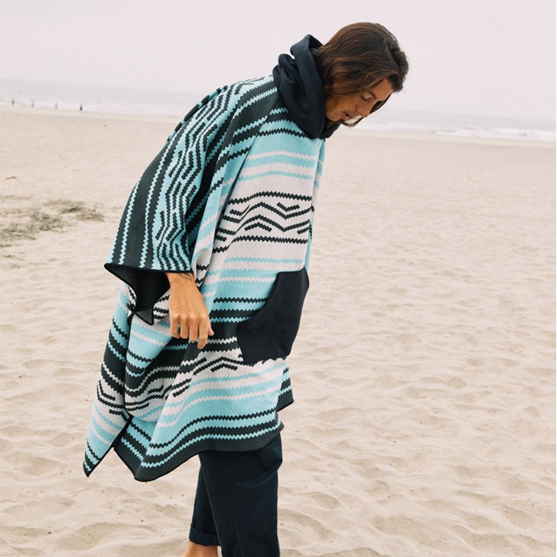 Poncho Towel: Baja Aqua