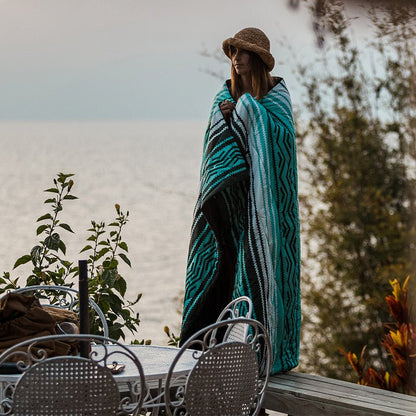 Puffer Blanket: Baja Aqua