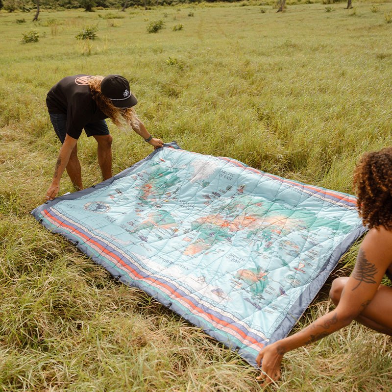 Puffer Blanket: World Map
