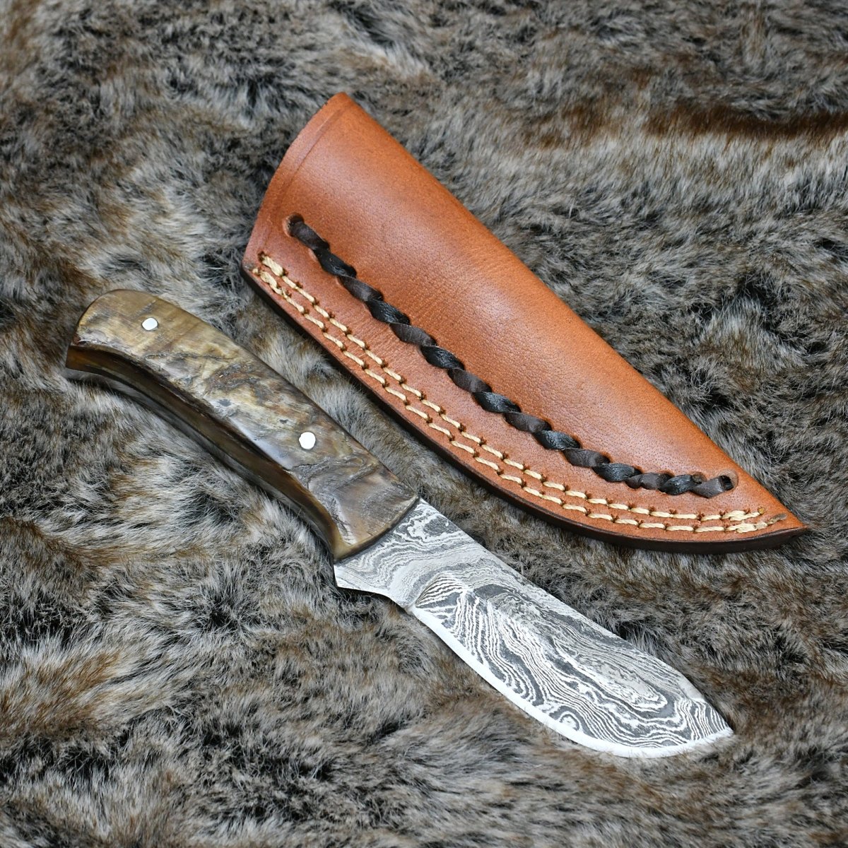 Pulse Skinner Knife with Ram Horn Handle