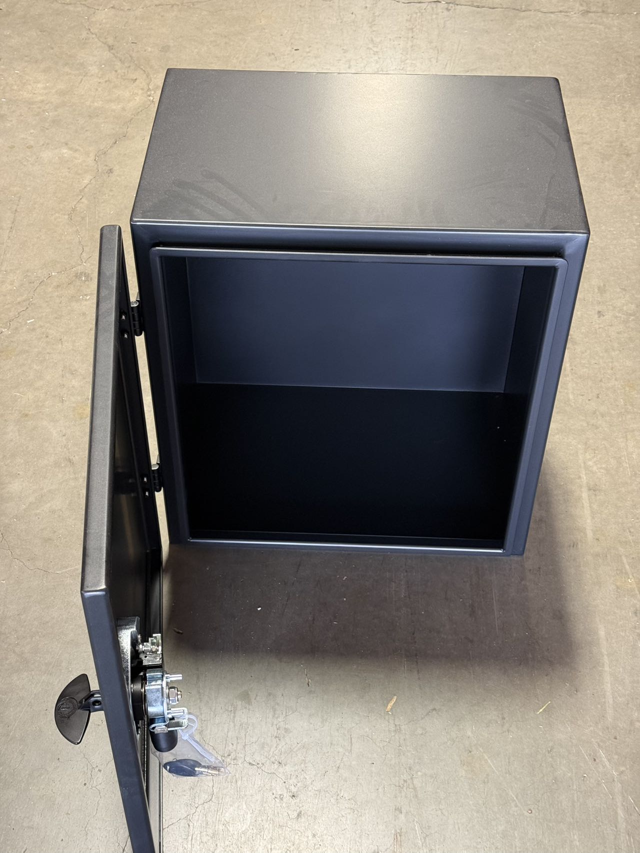 Aluminum Storage Box - Grande | Camper Van Storage