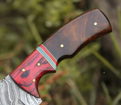 Sting Damascus Hunting Knife with Rosewood Handle