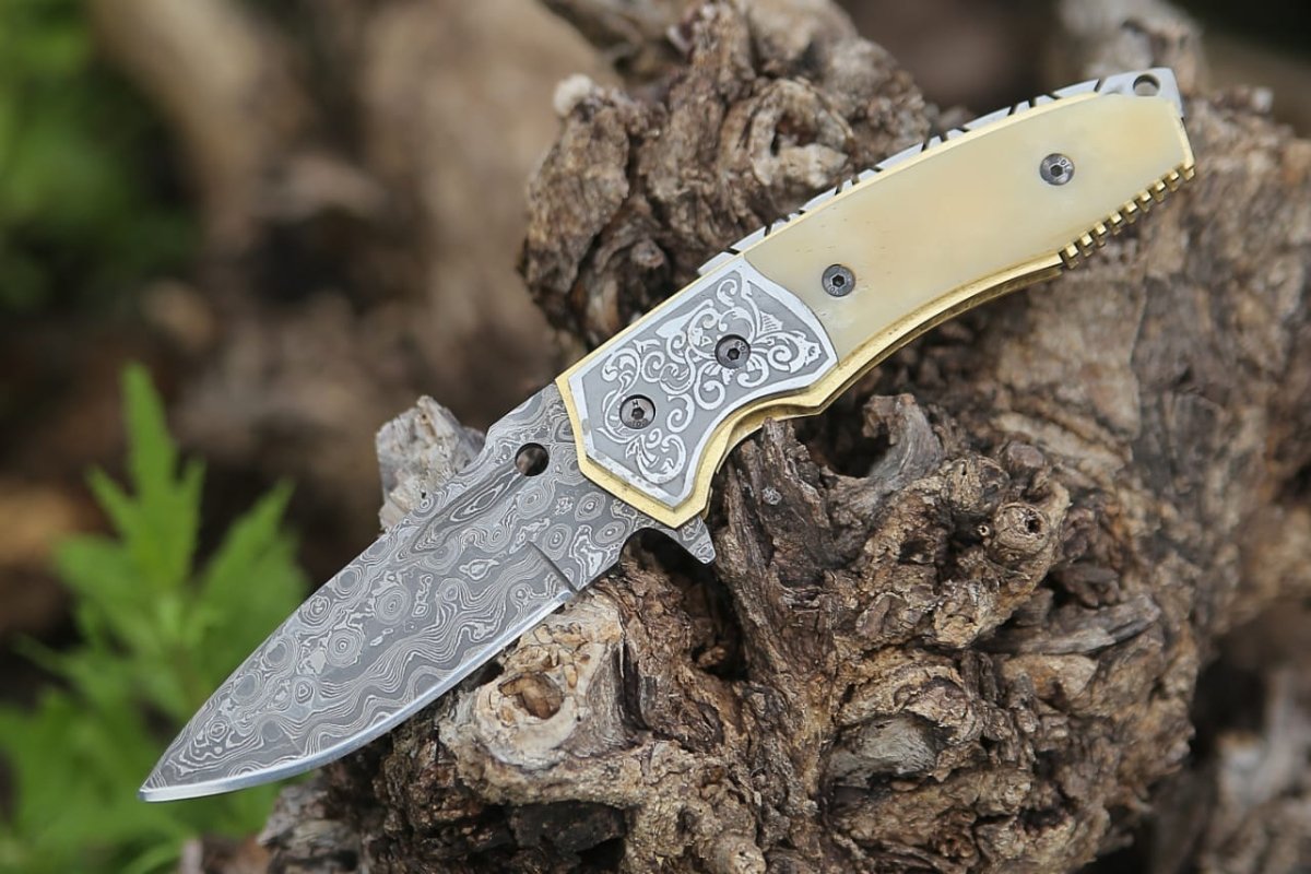 Trailblazer Damascus Pocket Knife with Bone Handle