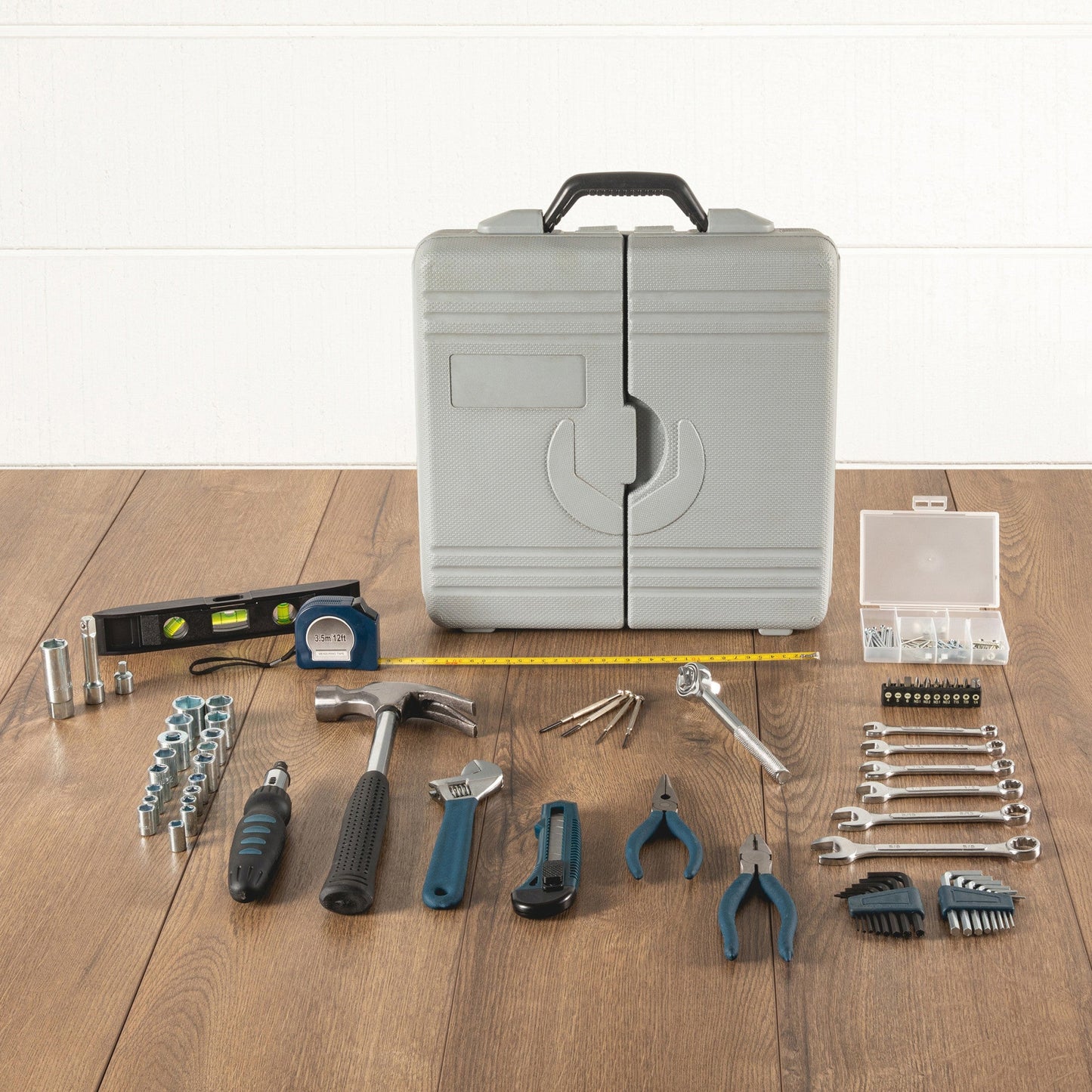 Professional 150-Piece Tool Kit